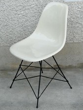 Ancienne chaise design Eames